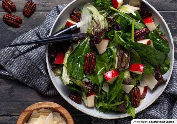 Pear-&-Pecan-Salad-with-Maple-Vinaigrette