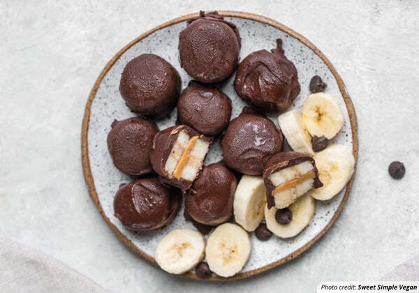 3 ingredient frozen chocolate covered banana with peanut butter